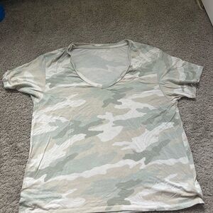 American eagle vneck